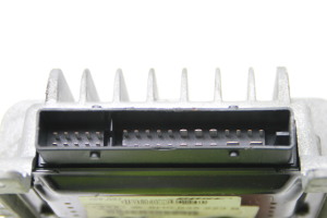 AUDI A4 B6 (2000–2005) Helivõimendi 8H0035223B - 2