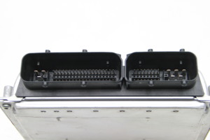 AUDI A4 B6 (2000–2005) Mootori juhtplokk 8E0909557H - 3