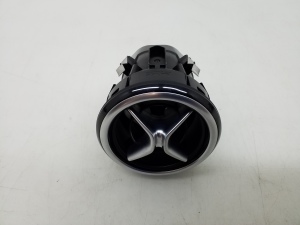 Dashboard air vent grilles - A2468300354