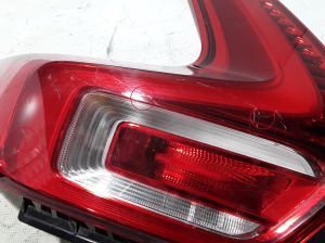  Rear corner lamp 