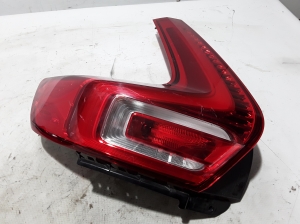  Rear corner lamp 