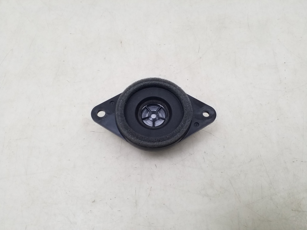 TOYOTA RAV4 5 generation (XA50) (2018-2024) Subwoofer 8616052340 24964812