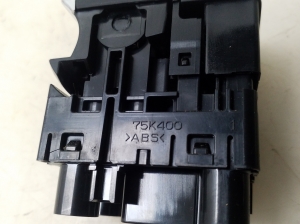 Mitsubishi Outlander (2012–2021) Parking brake switch 75K400 - 2
