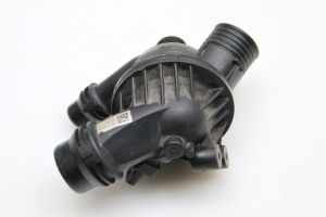 BMW 1 SERIES E87 (2003–2012) Thermostatgehäuse 7552403 - 4