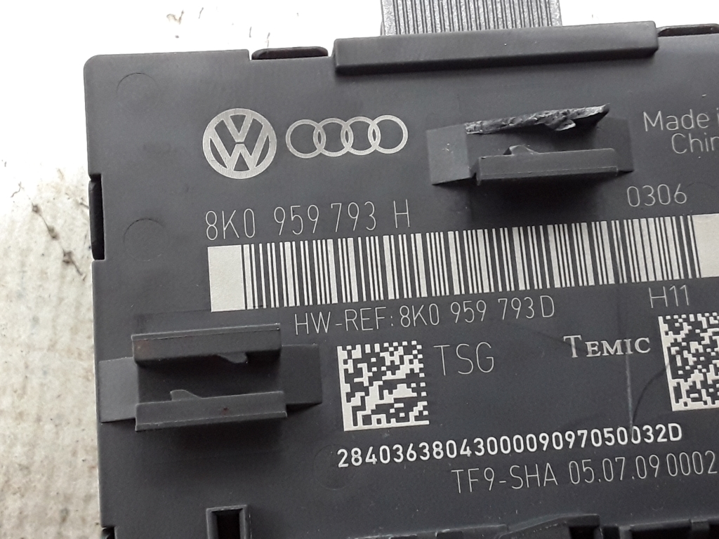 AUDI Q5 8R (2008-2017) Front Left Door Control Unit 8K0959793H 21012440