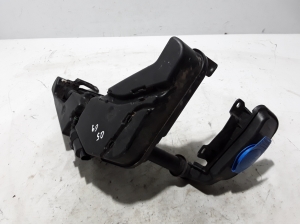 AUDI Q5 (2008–2017) Front washer fluid reservoir 8R0955453B - 3