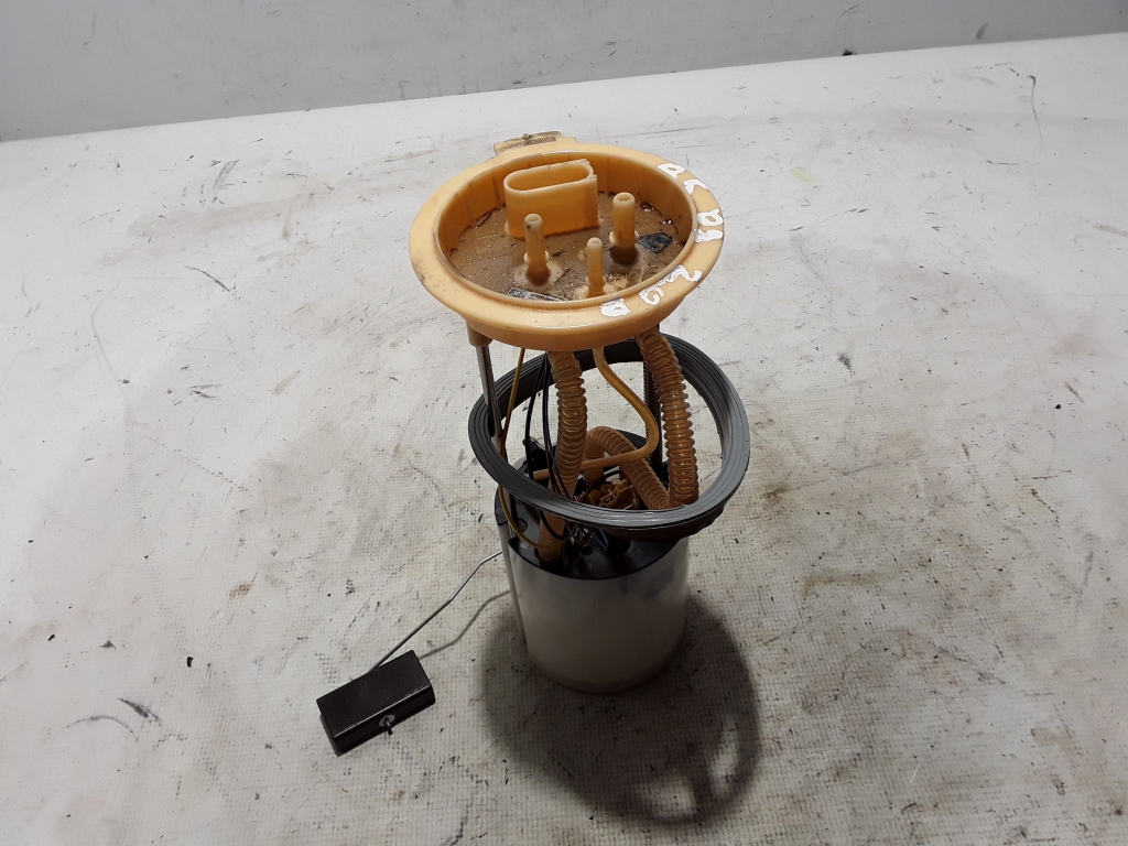 Used AUDI Q5 Fuel pump in the tank 8R0919050B
