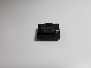 Rear side door control unit - 8X0959795C
