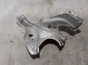 AUDI Q5 (2008–2017) Summuti kuumakaitse 8R1804163 - 3