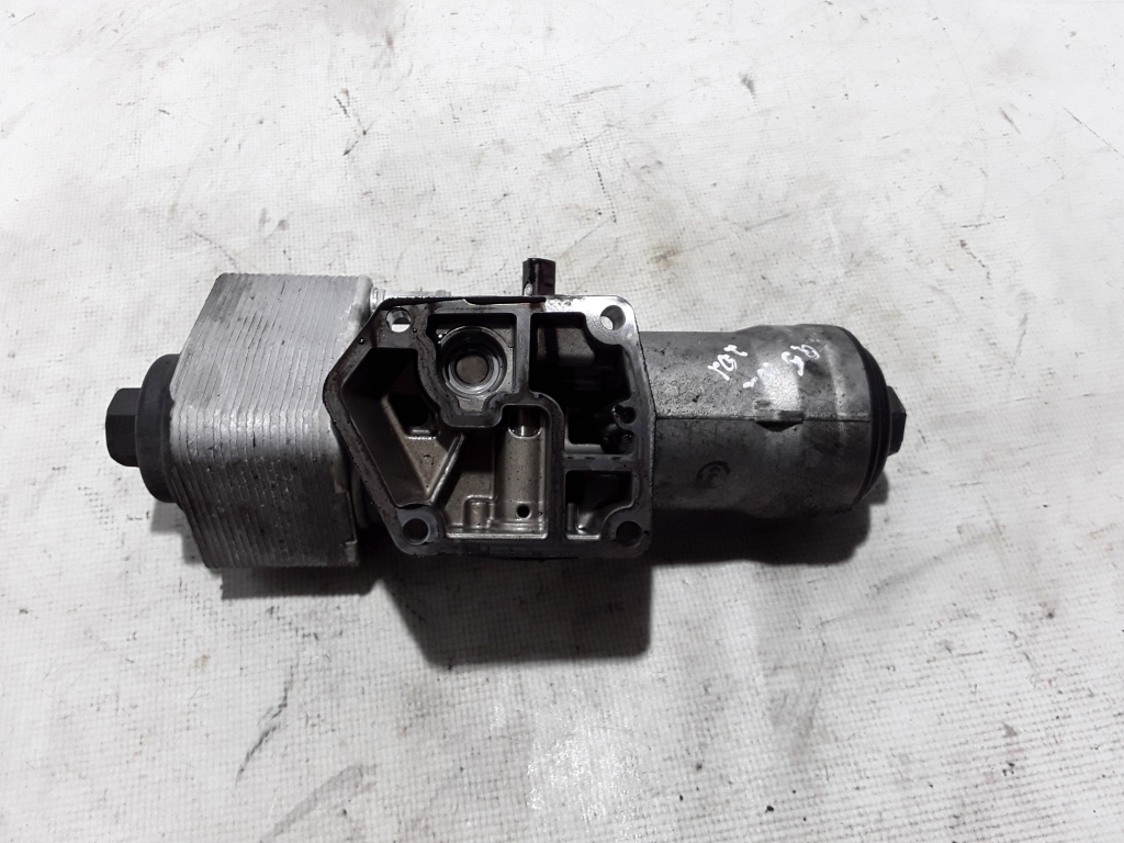 Used AUDI Q5 Oil filter housing 045115389K