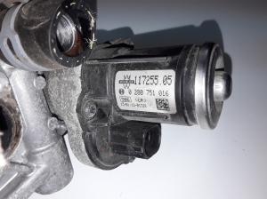  EGR valve 