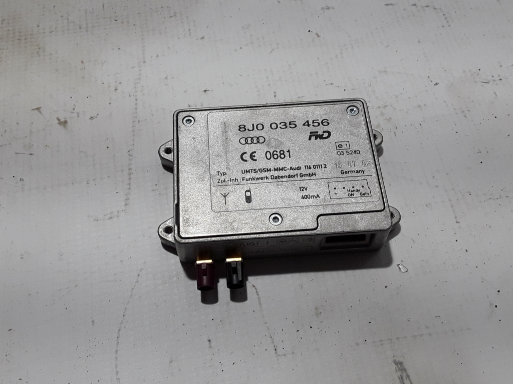AUDI Q5 8R (2008-2017) Bootlid Antenna Amplifier 8J0035456 21010801