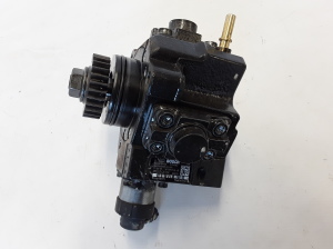   Kraftstoffpumpe  - 167005114R  
