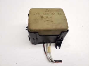 Boîtier de commande de siège avant - A0008003348