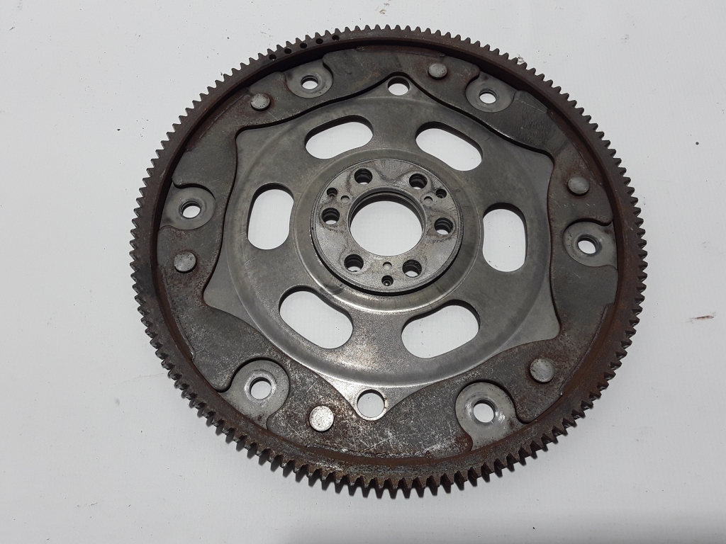 PEUGEOT 3008 2 generation (2017-2023) Flywheel 9816280680 21013049