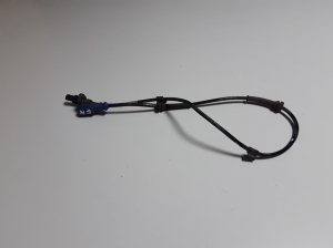 Peugeot 208 (2012–2019) Rear ABS sensor 9805066080 - 2