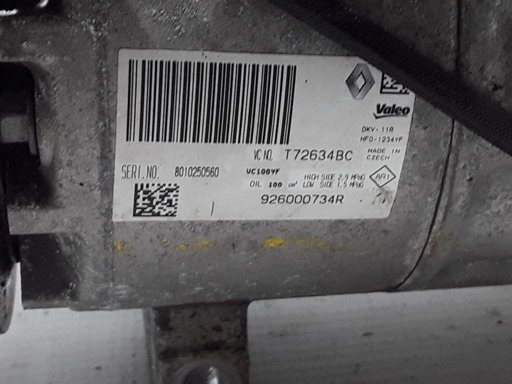 Used RENAULT Captur Air conditioner compressor 926000734R