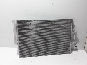  Gaisa kondicionēšanas radiators 