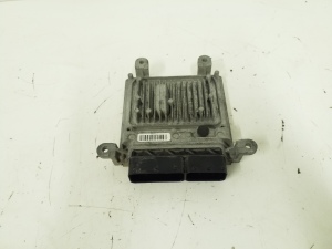 Mercedes Benz Sprinter /906/ (2006–2018) Engine control unit A6519000700 - 4