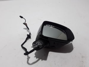  Side mirror and its details 