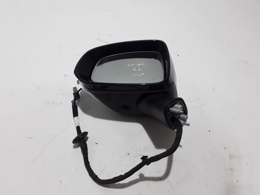 Used VOLVO XC90 Side mirror and its details 31385640
