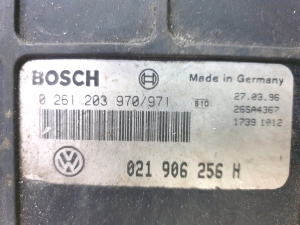 Volkswagen Transporter T4 (1990–2003) Motorsteuergerät 021 906 256 H - 2