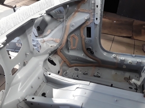 VOLVO XC90 (2015–2024) Eesmine tugijalg 32348740 - 2
