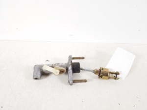 Clutch master cylinder - 31420-20070