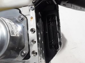VOLVO XC90 (2015–2024) ABS unit 32279538 - 3