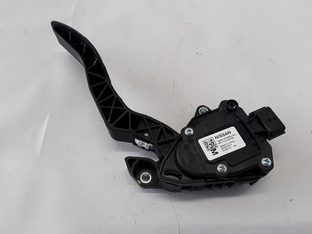 RENAULT Koleos 2 generation (2016-2023) Throttle Pedal 18002DF30B 21072286