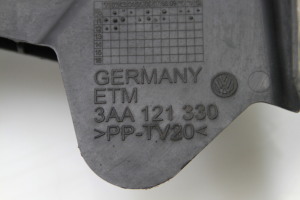 Volkswagen Passat B7 (2010–2014) Esiraami keskosa lukust allapoole 3AA121330 - 3
