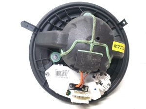 BMW 1 SERIES E87 (2003–2012) Kühlerlüfter und seine Teile 6933663-12 - 3