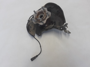 Rear wheel hub