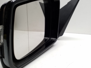  Side mirror and its details 