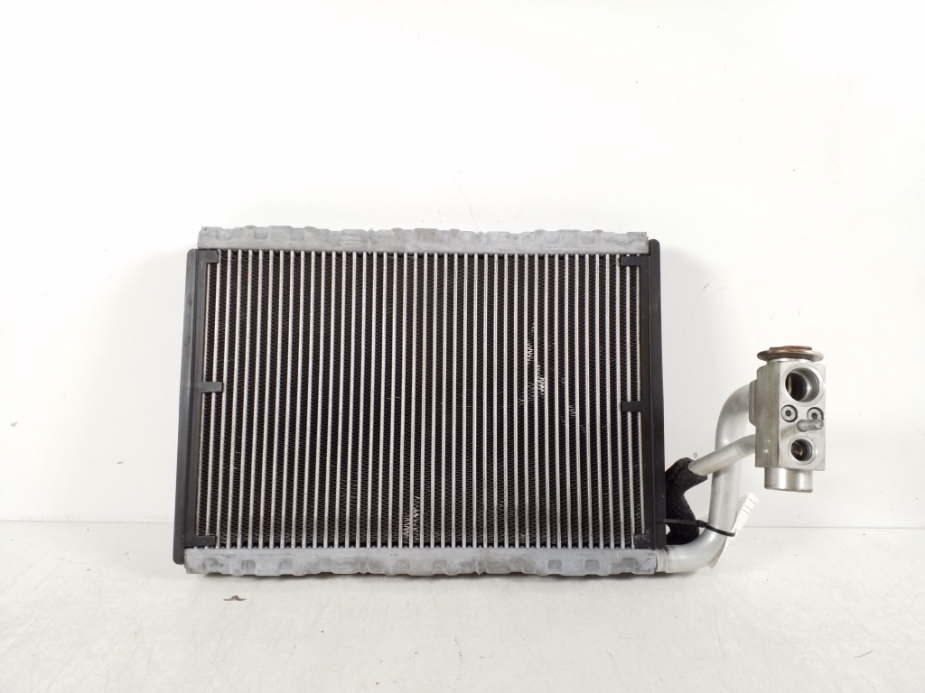 MERCEDES-BENZ C-Class W204/S204/C204 (2004-2015) Interior Heater Radiator A2048300058 21610137