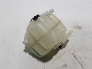  Tank for coolant 