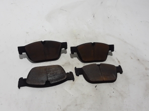  Brake pads front 