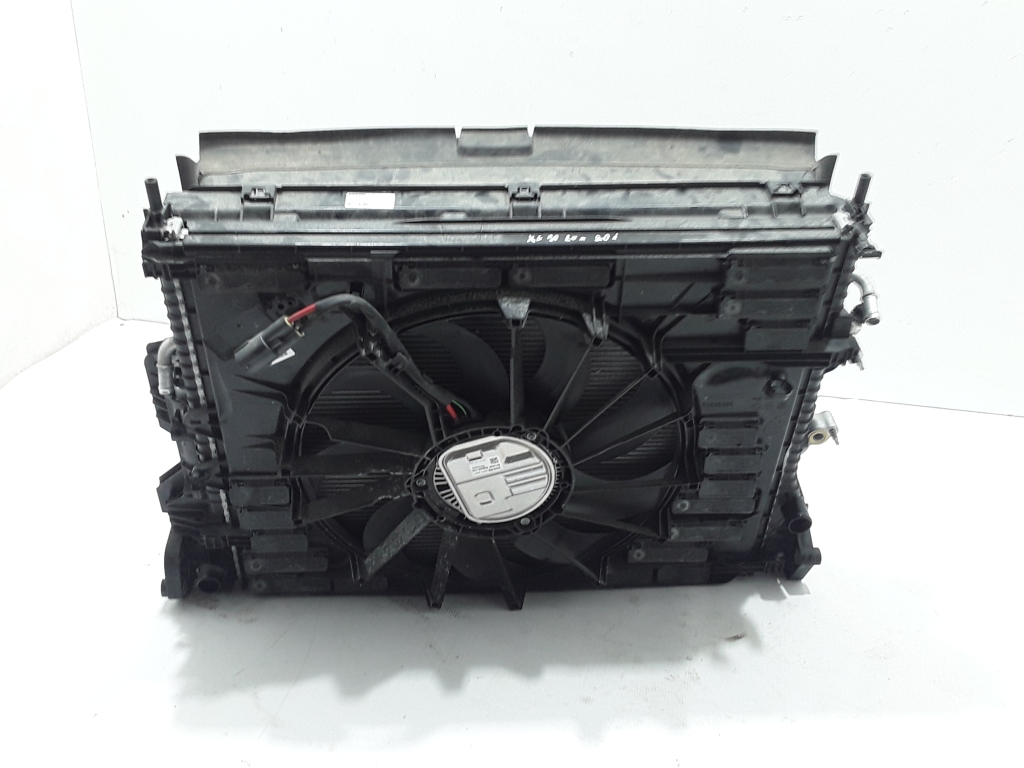 VOLVO XC90 2 generation (2014-2024) Cooling Parts 21013266