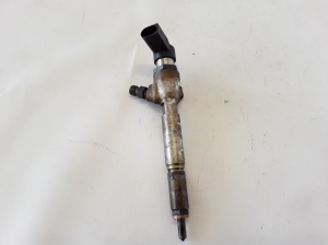  Fuel injector 