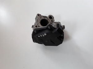  EGR valve 