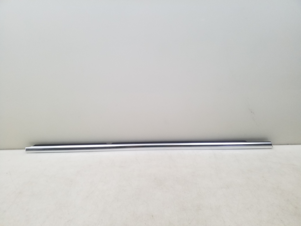 MERCEDES-BENZ A-Class W177 (2018-2024) Rear Right Door Window Molding A1777350400 24965889