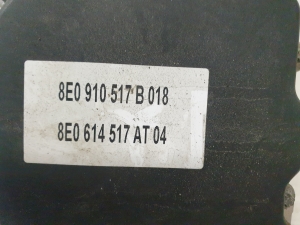 AUDI A4 B7 (2004–2008) ABS unit 8E0 910 517 B - 5