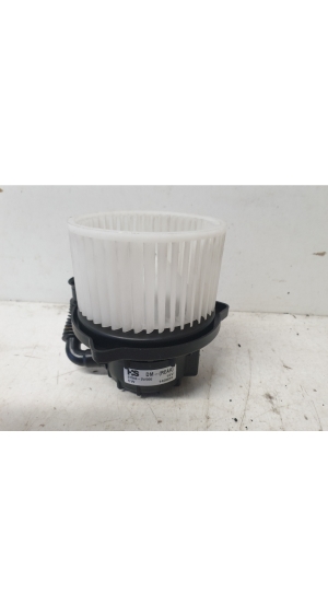Hyundai Santa Fe (2012–2018) Dzesēšanas ventilators un tā daļas 97945-2W000 - 3