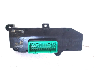 Hyundai Santa Fe (2012–2018) Module de commande 93315-2W200 - 3
