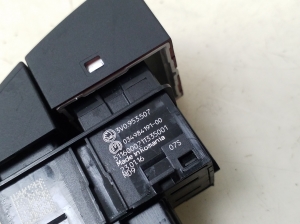 Skoda Superb (2015–2026) Hazard light switch 3V0953507 - 3