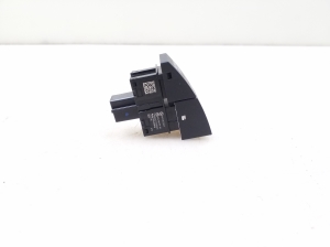 Skoda Superb (2015–2026) Hazard light switch 3V0953507 - 4