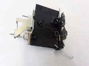 RENAULT Koleos (2016–2026) Batteriehalter KODAS NEPARINKTAS - 2