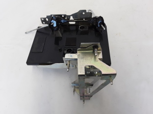 RENAULT Koleos (2016–2026) Batteriehalter KODAS NEPARINKTAS - 4