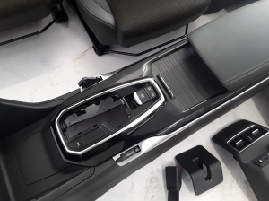 RENAULT Koleos (2016–2026) Interior and its parts - 11