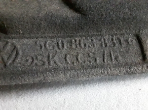 Volkswagen Golf VII (2012–2026) Hood sound insulation 5G0863831G - 3